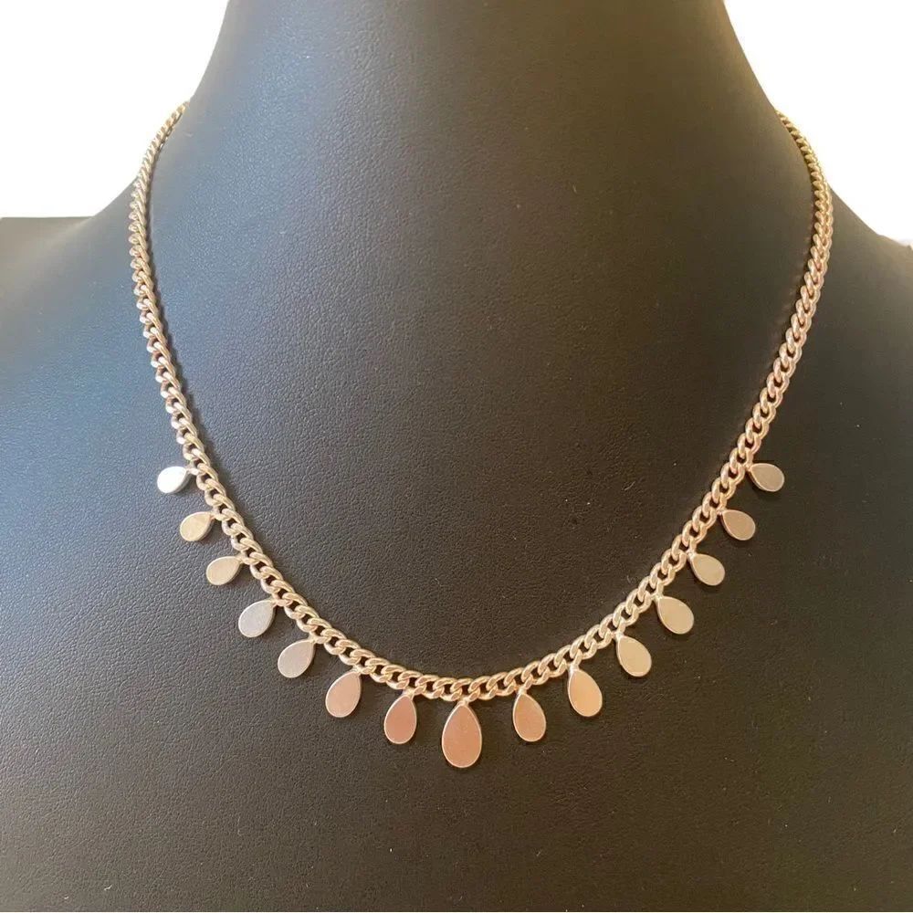 Matte Silver Petal Charm Collar Necklace.